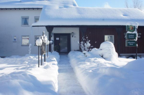 Отель Landhotel Garni Schweizerhaus, Шёнвальд